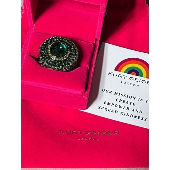 Kurt Geiger NWT Pave Emerald Octavia Ring Size 6 - Picture 1 of 8